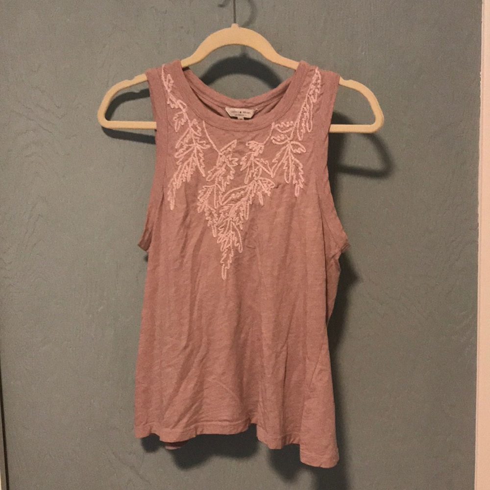 Cute and comfy Lucky Brand Shirt